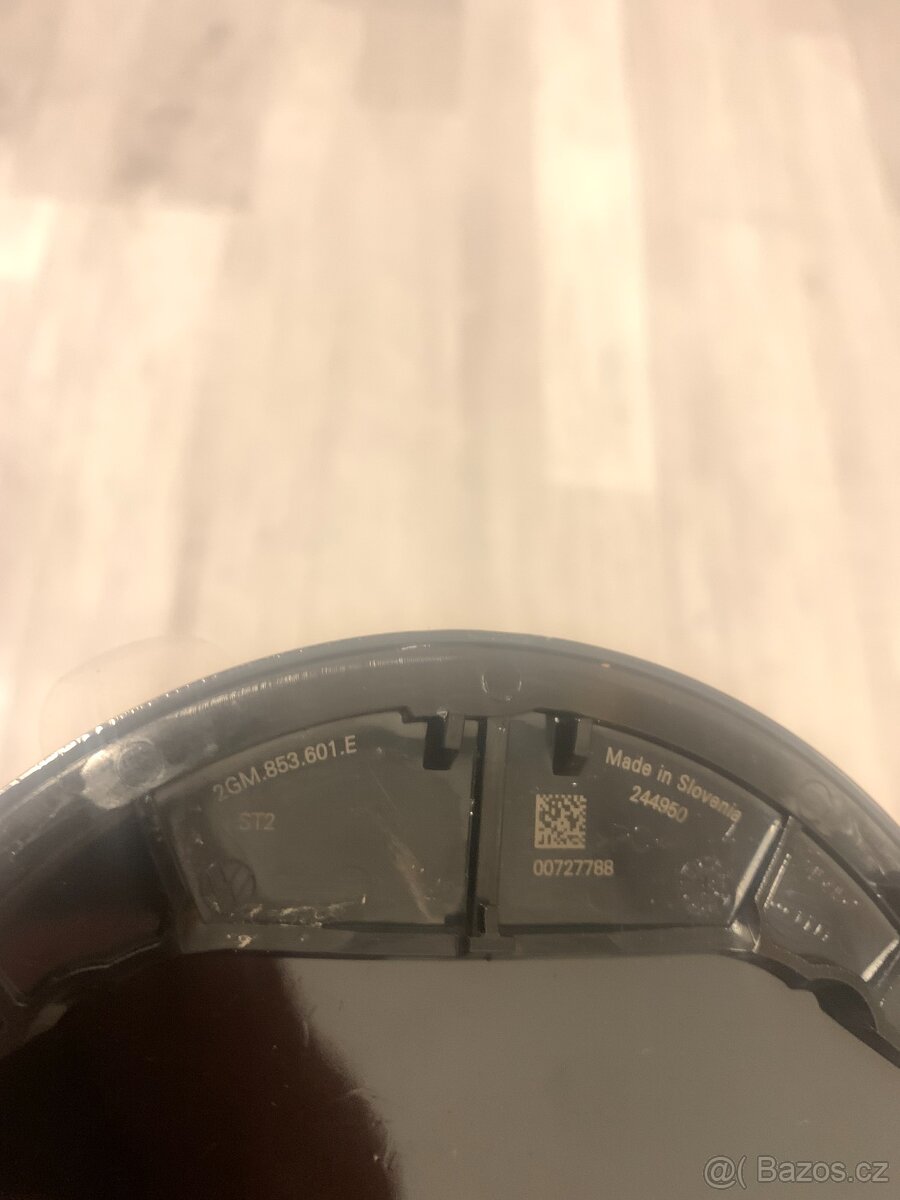 Volkswagen znak 2GM 853 601 E - 2