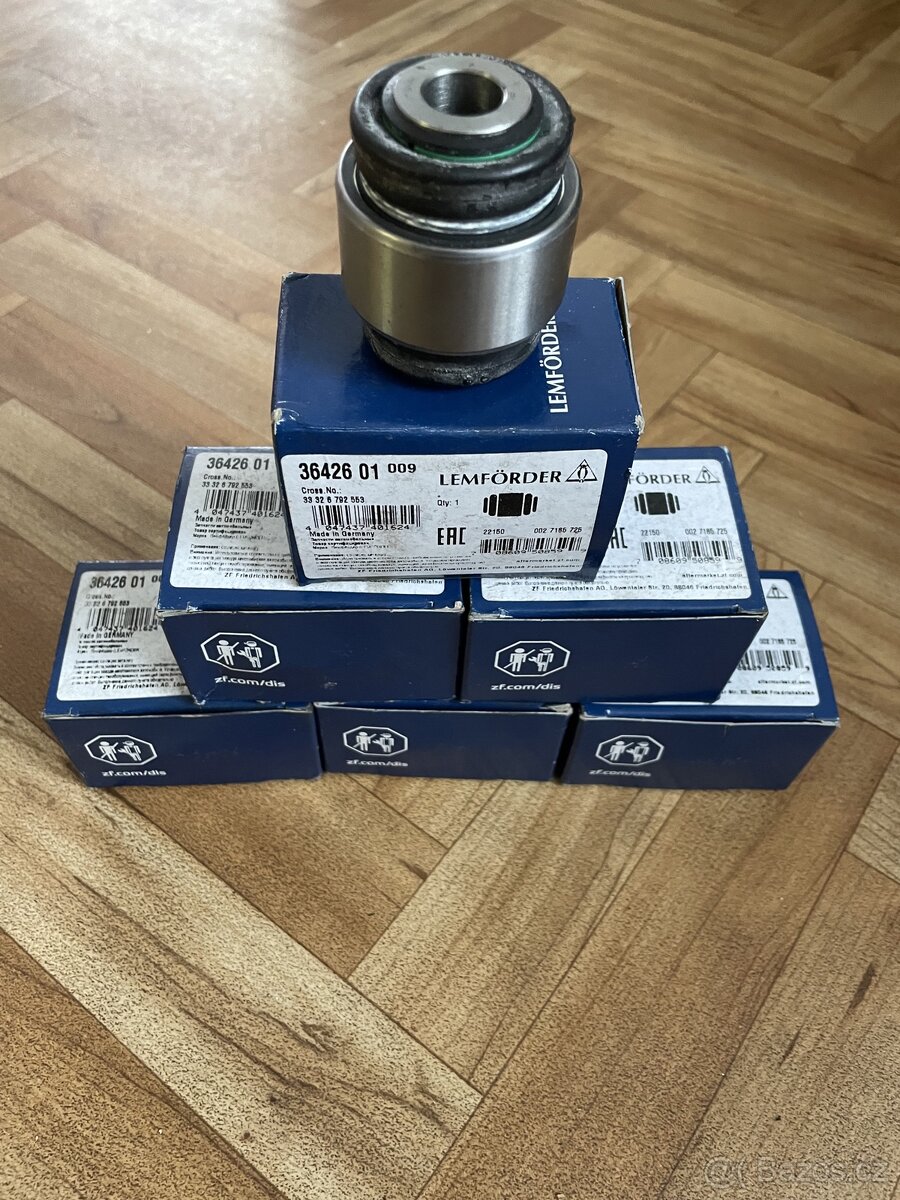 Cepy zadni tehlice BMW E90 330i - 2