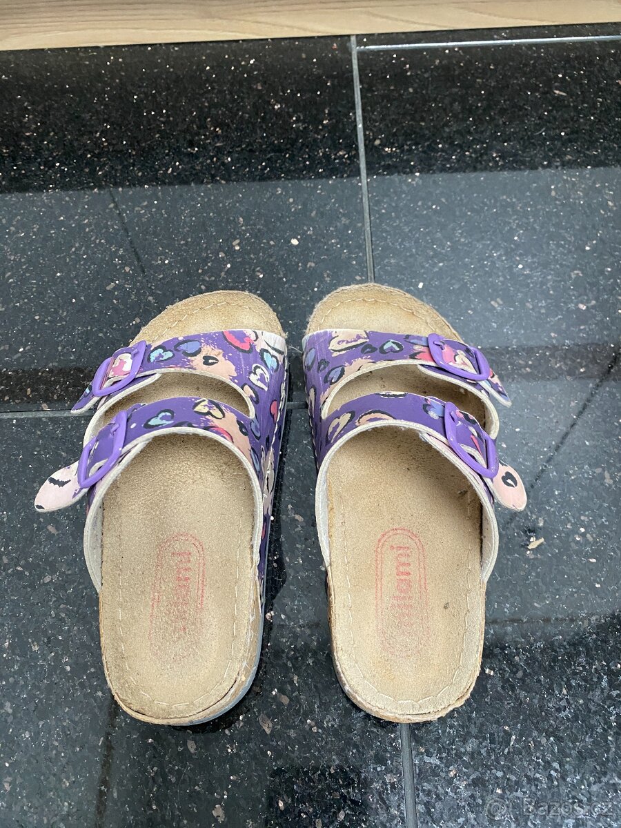 Dívčí pantofle - 2