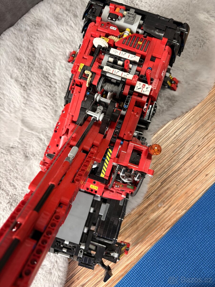 LEGO Technic 42082 Terénní jeřáb - 2