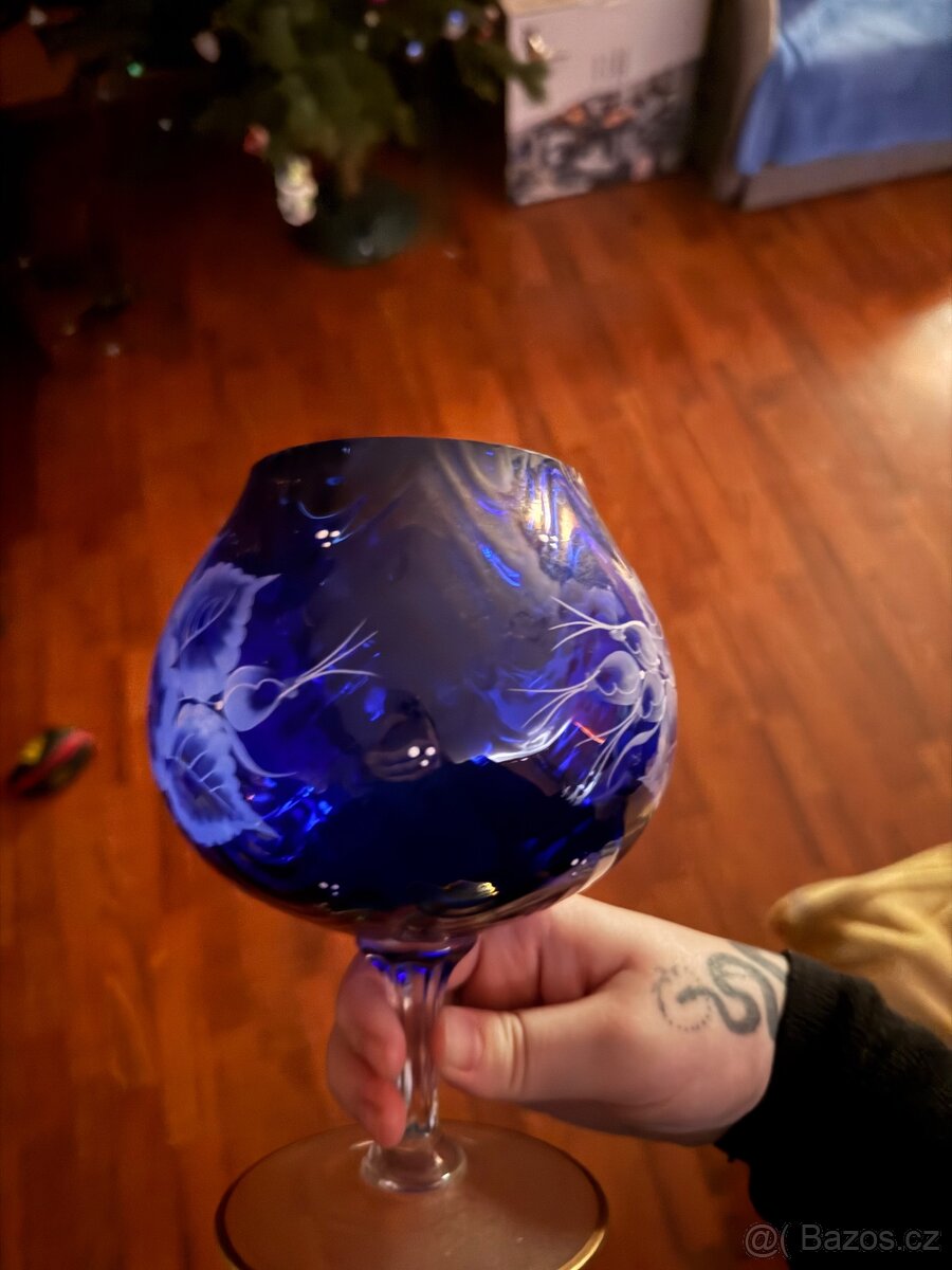 Skleněná číše - 2