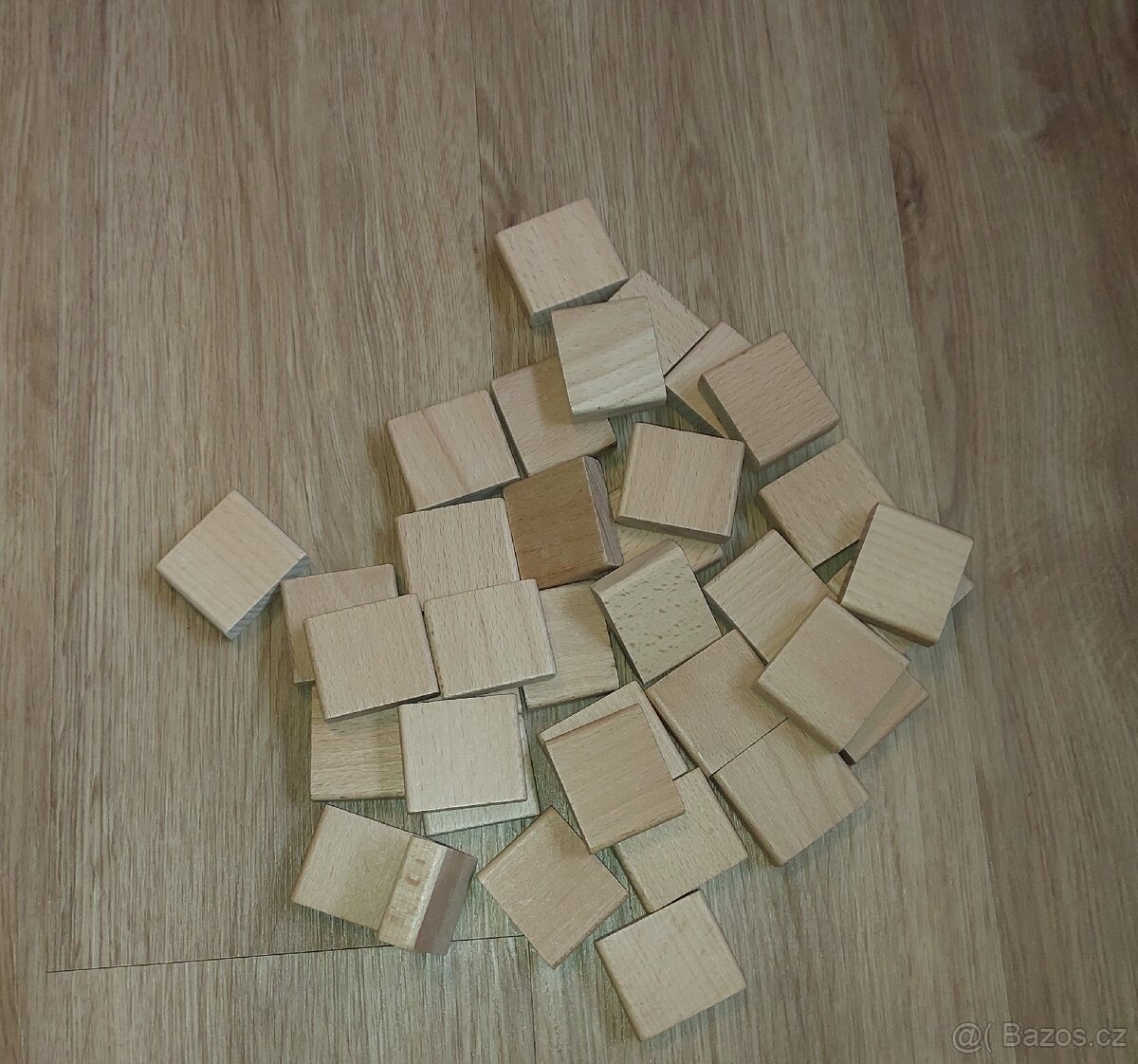 Drevene kostky a puzzle. - 2