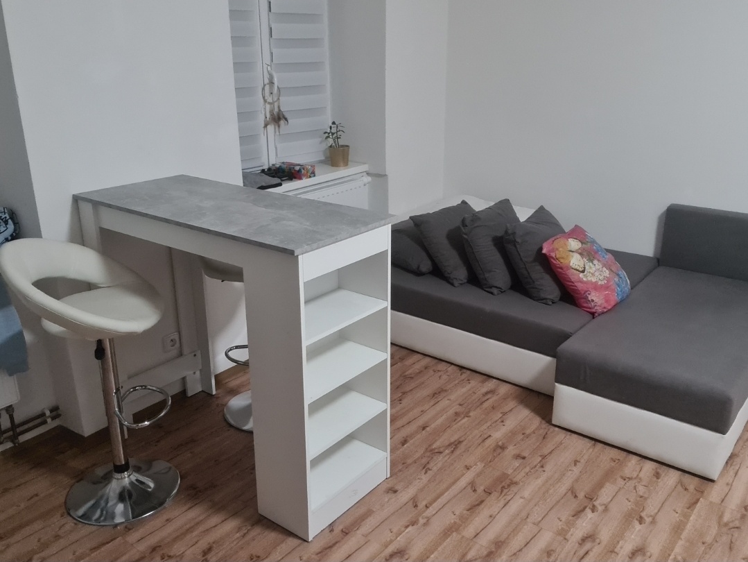 Rozkládací gauč jako nový - 2