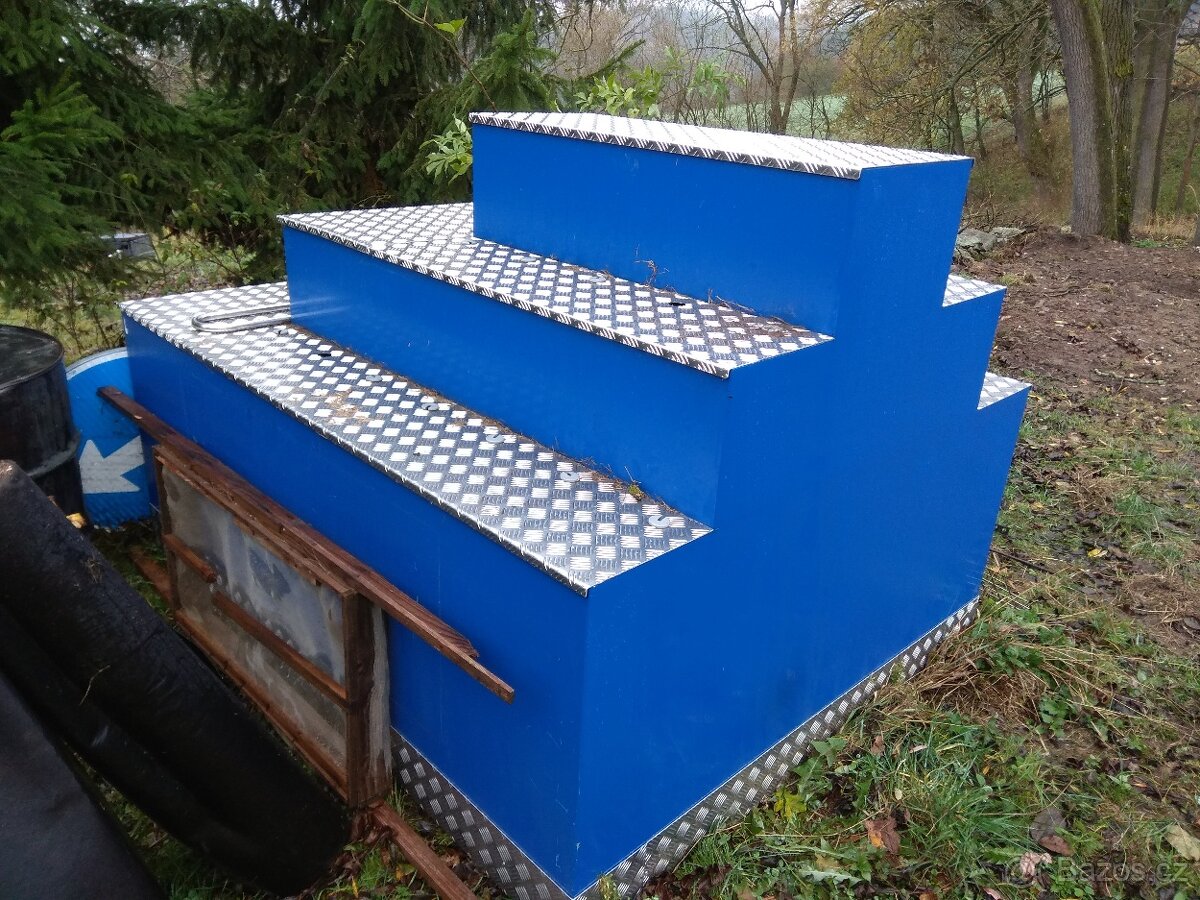 Hliníková bedna podstavec - 2