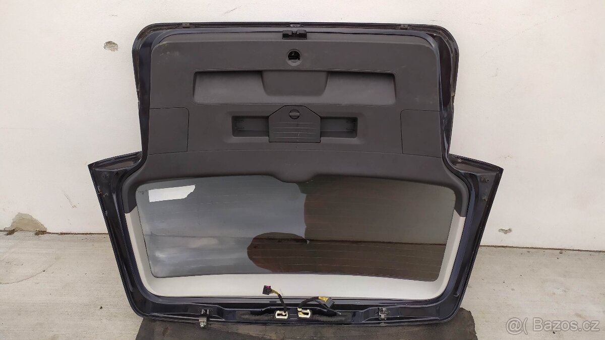 vw touran kufrove dvere - 2