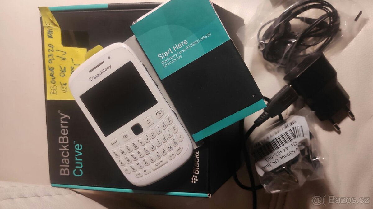 BlackBerry Curve 9320 - 2