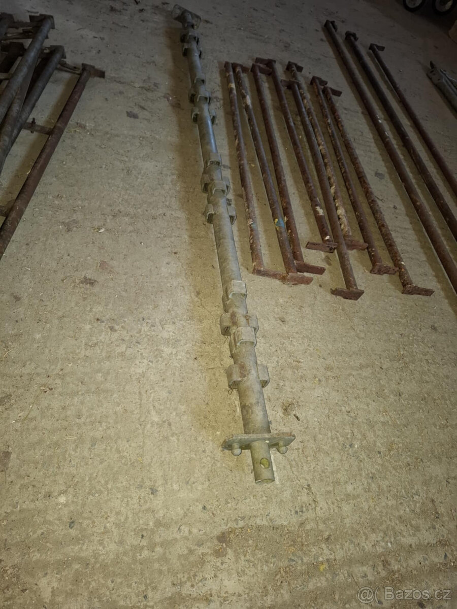 Díly Haki lešení, stojky,podélníky,zábradlí. - 2