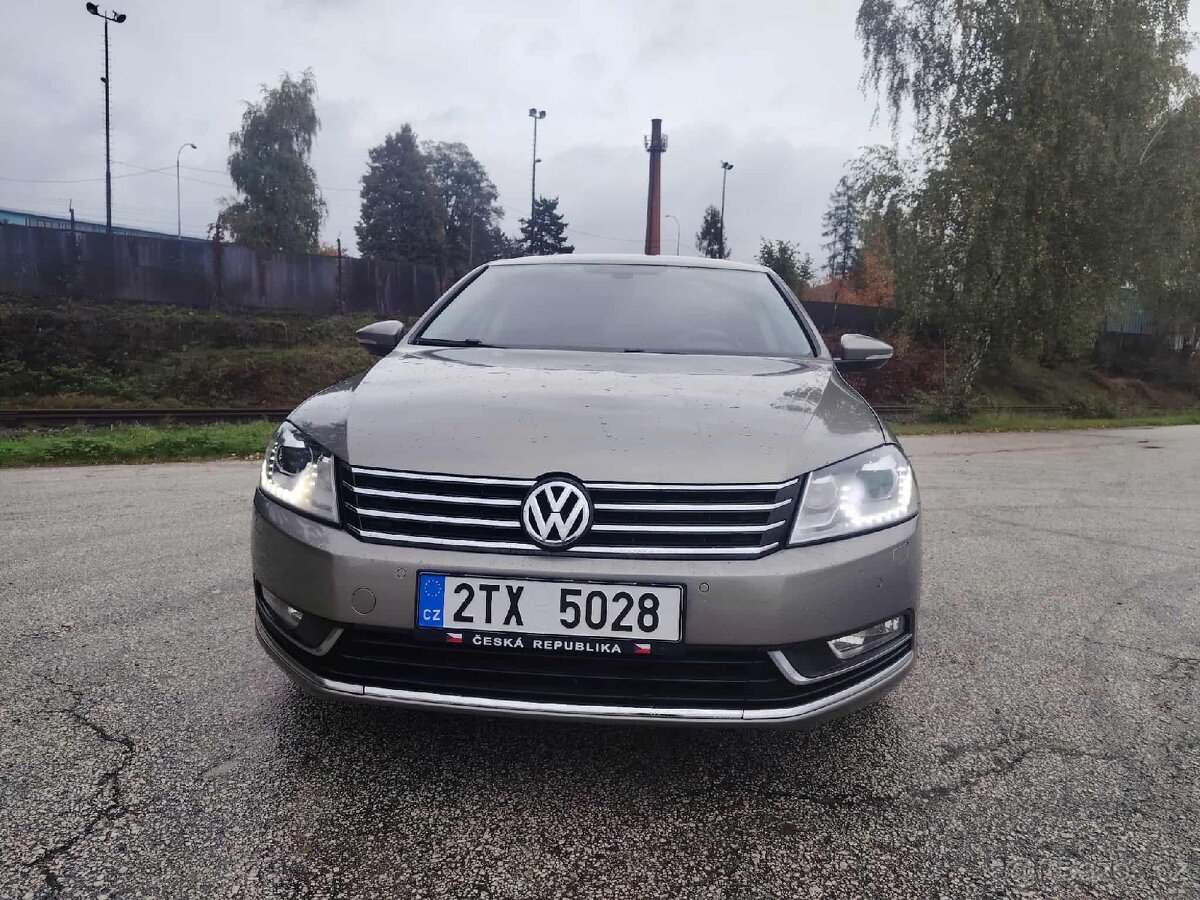 VW Passat B7 sedan 2.0 TDI - 2