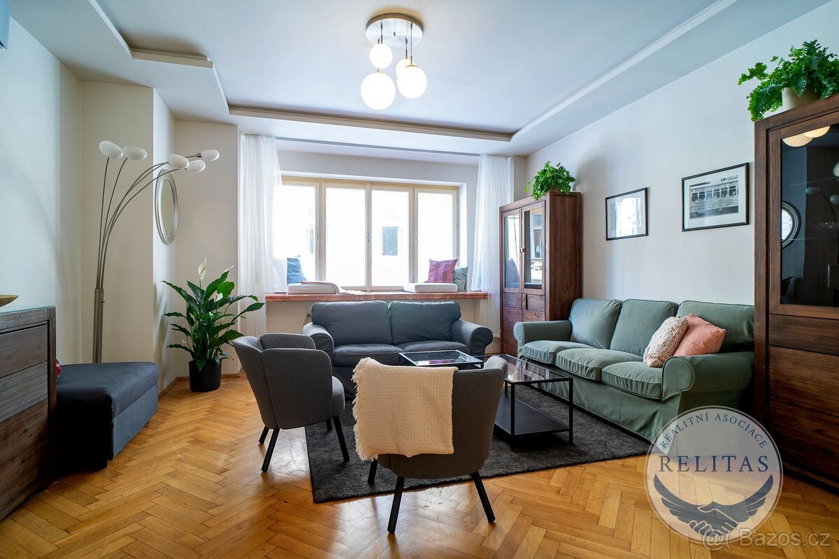 Pronájem klimatizovaného bytu 4+kk, 124 m² + 2xB, 3 neprůcho - 2