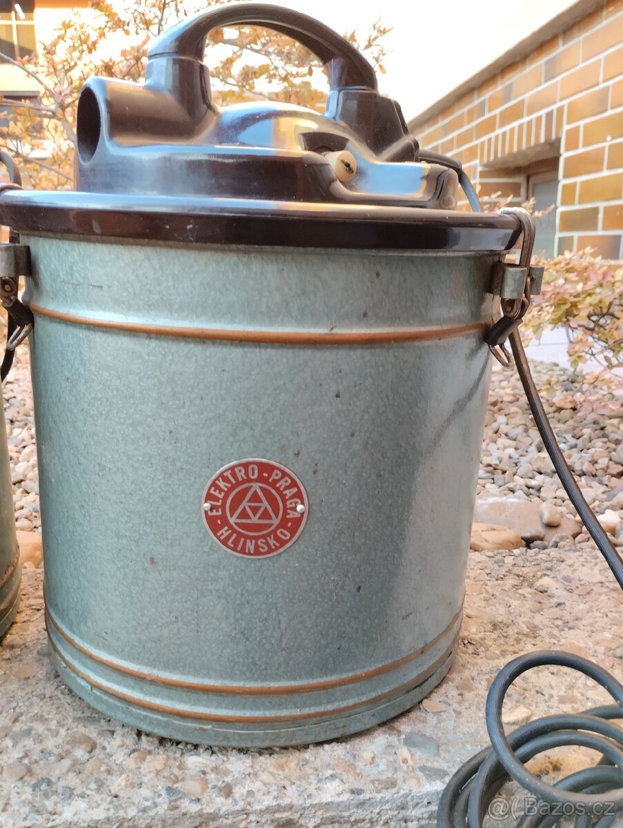 Historické vysavače Elektro - Praga - 2