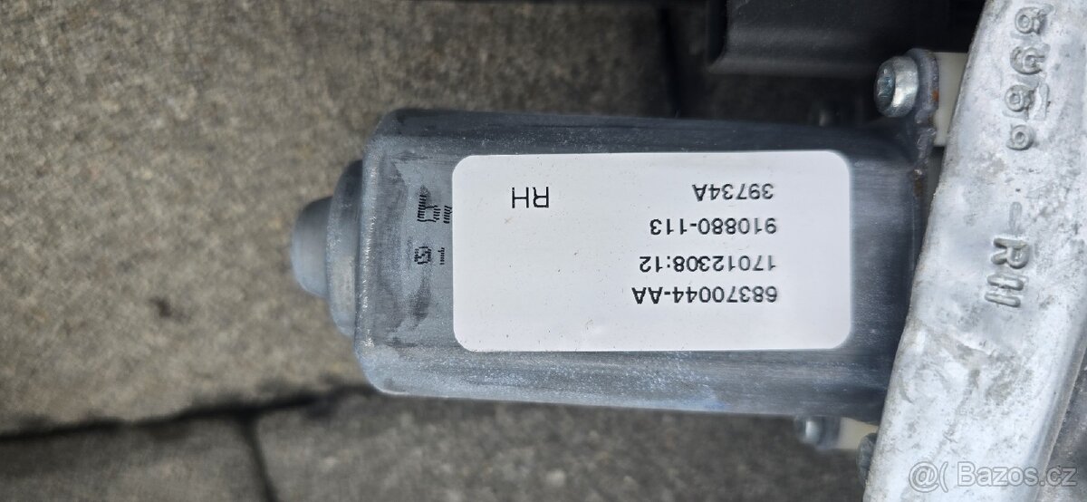 Challenger 2015-2023 stahovačka - 2