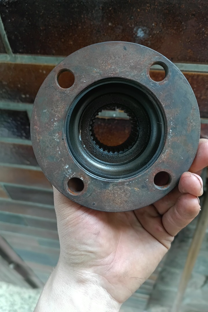 Příruba převodovky iveco daily 35,50c - 2