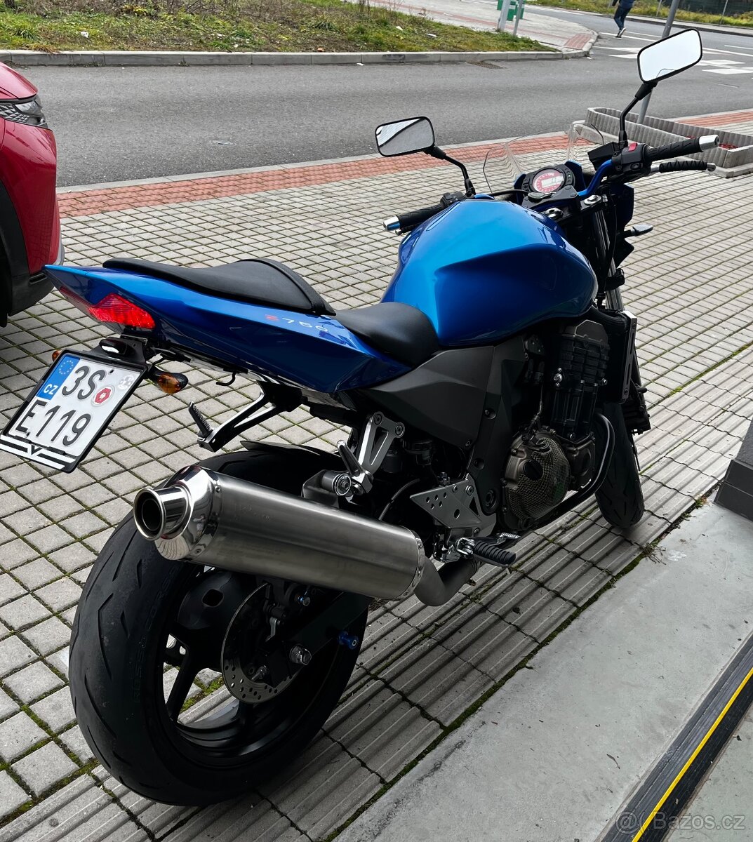 Honda VT 750 Black Widow - 2