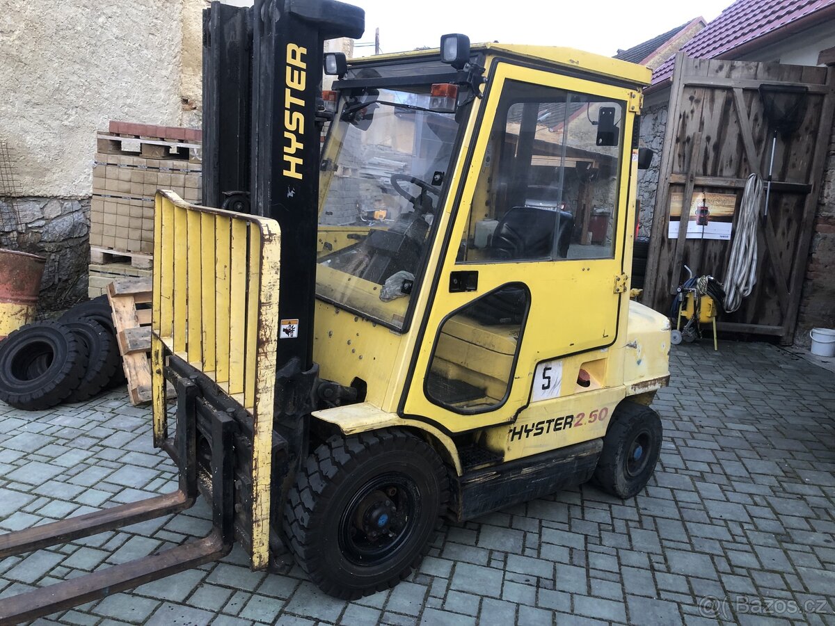 Vzv Desta, ještěrka, Hyster 2.5 tuna nafta - 2