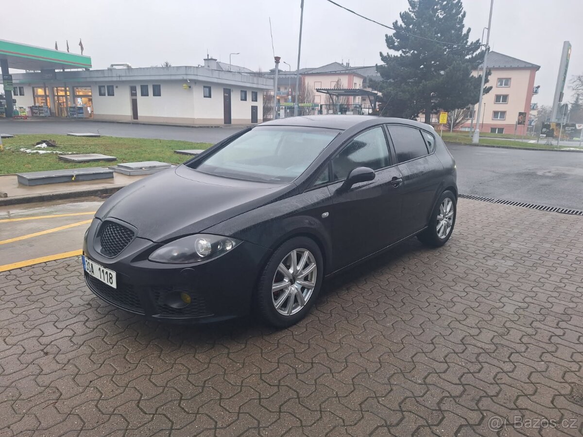 Seat leon FR 2.0tdi 125kw rok 2007 nová stk - 2