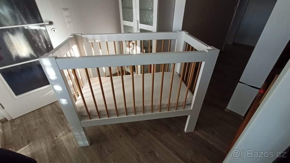 Prodám postýlku - 2