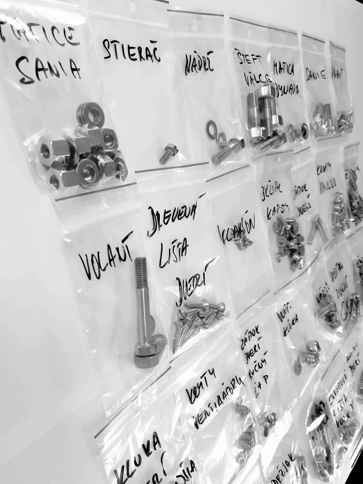 Tatra 57 sada šroubu - 2