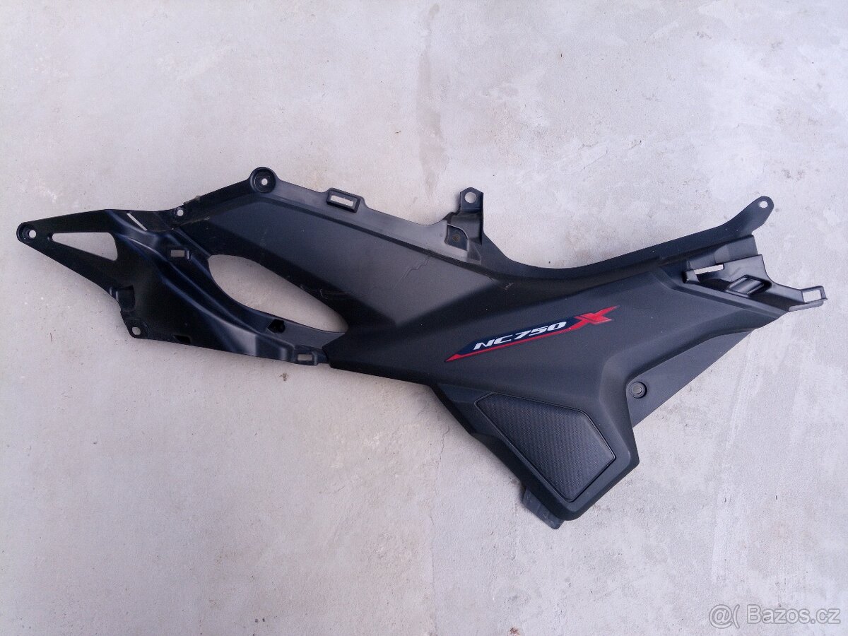 Podsedlový plast - 2