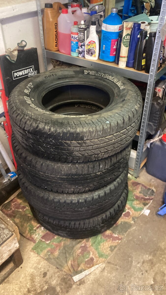 Pneu Geolander 235/75r15 OWL - 2