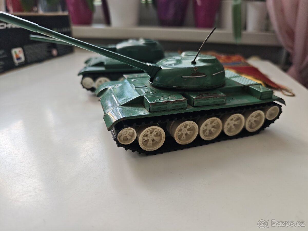 Stará retro hračka , tank ites - 2
