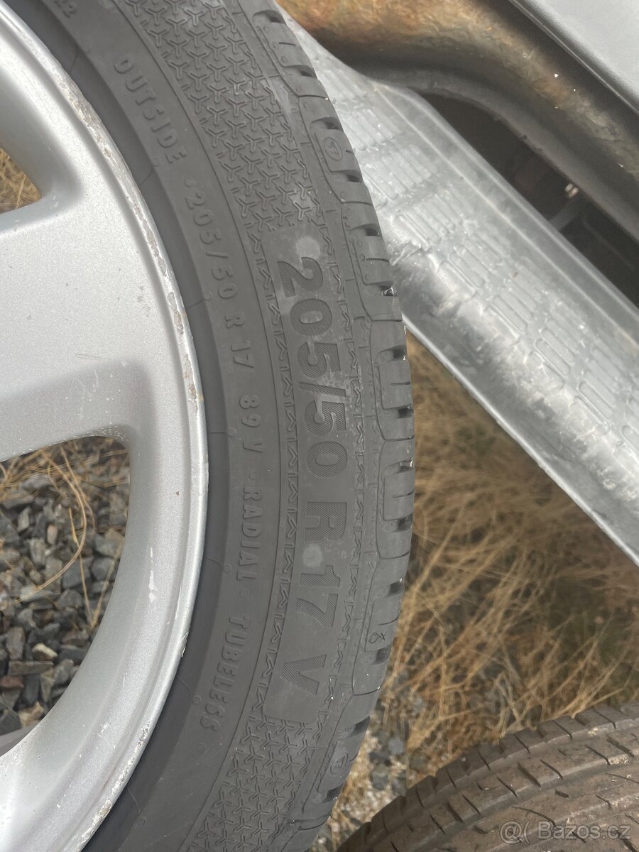 Prodám kola Volvo V 50 - 2