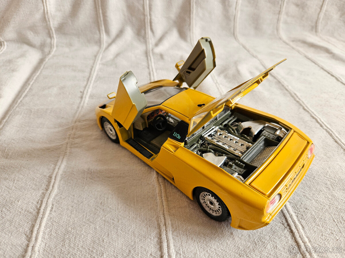 Sběratelský model Bburago Bugatti 11 GB, 1:24 - 2