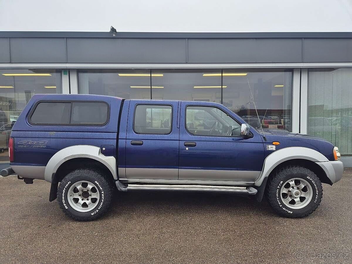 Nissan Navara D22 rok 2003 2.5 diesel - 2