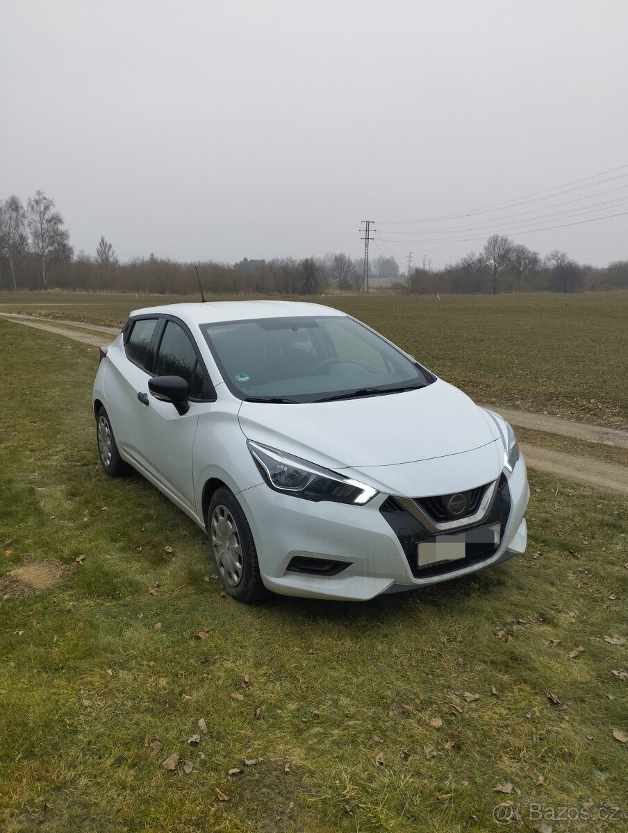 Nissan Micra 1.0i - 2