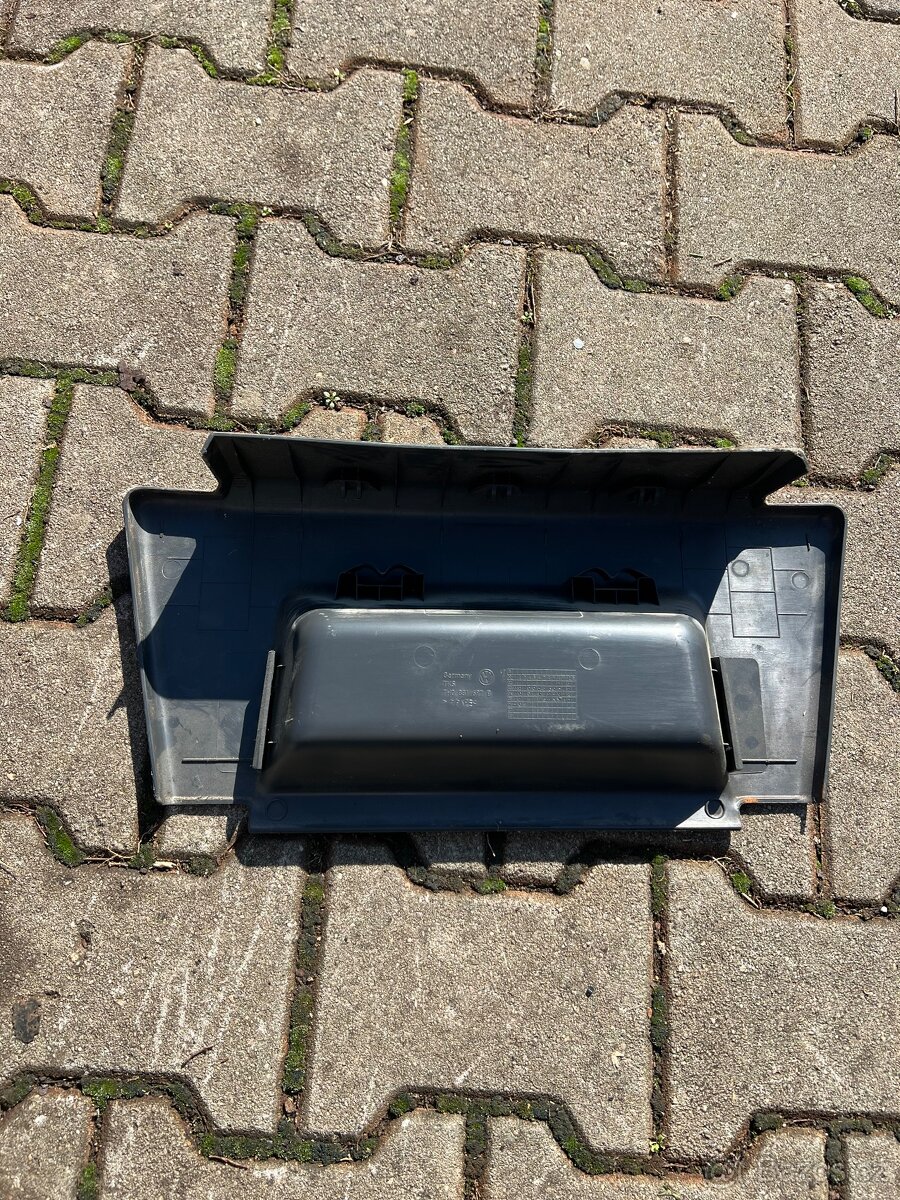 Plasty vw t5 caravelle vedeni do stropu - 2