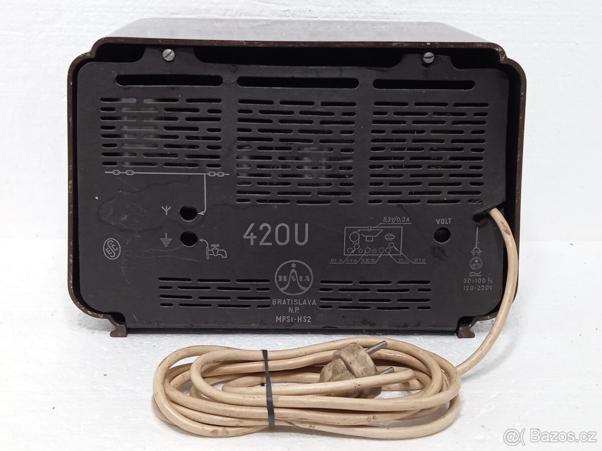 TESLA 420U TRIO - Bakelitové rádio 1956 - 2