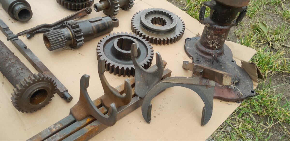 Prodám díly do převodovky zetor 4011, 4511, 4611 - 2