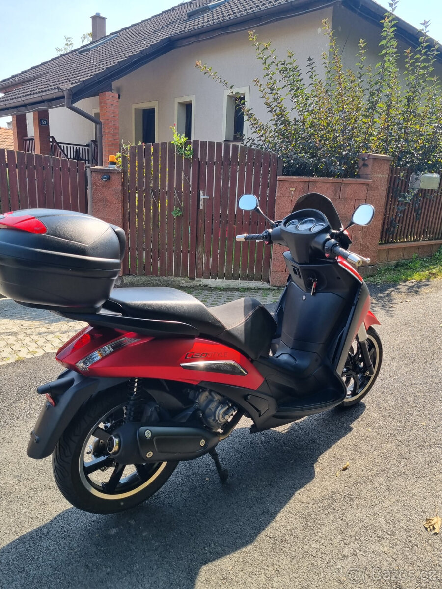 Peugeot Geopolis 300 - 2