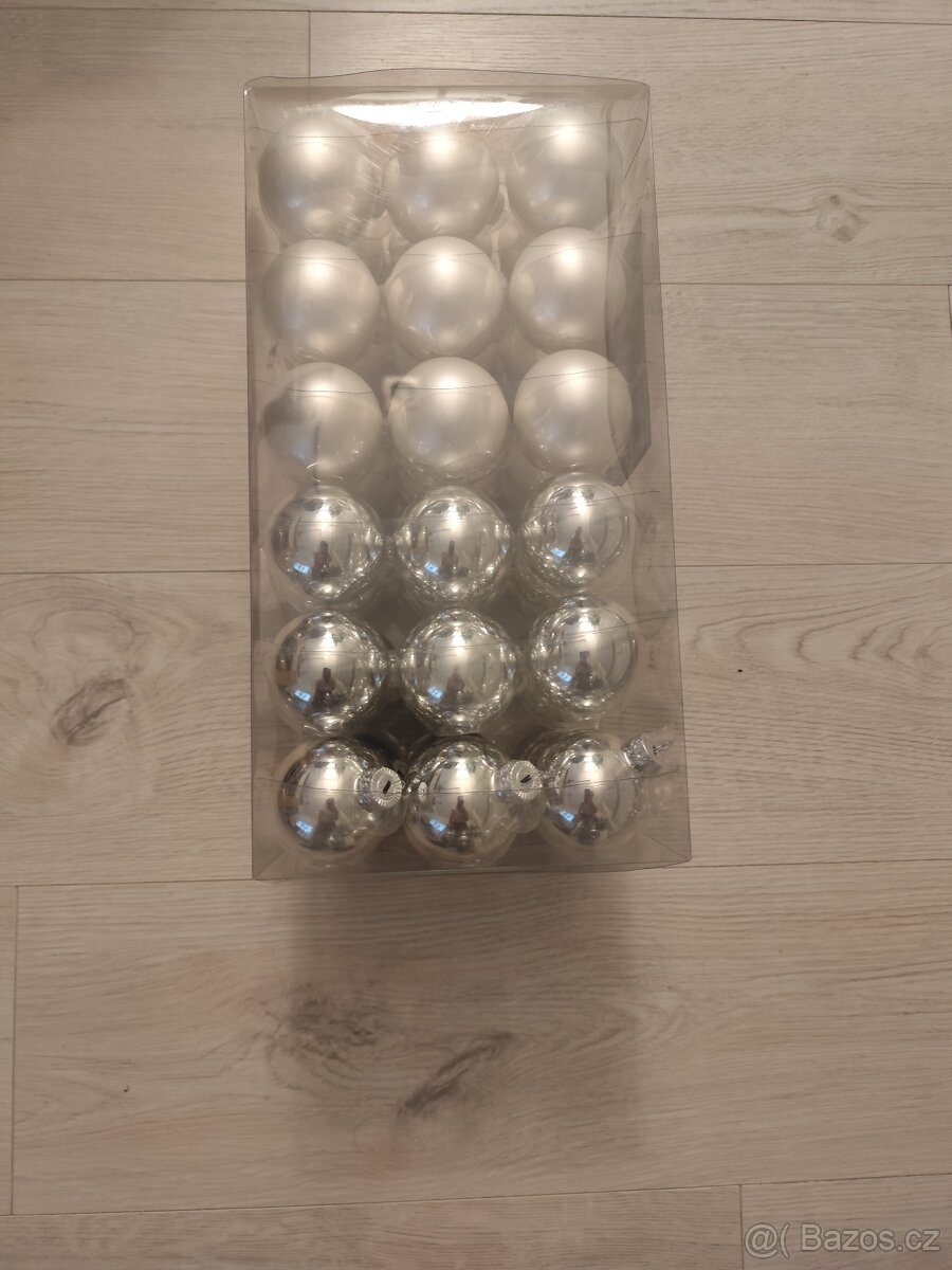 Vánoční skleněné ozdoby - 2