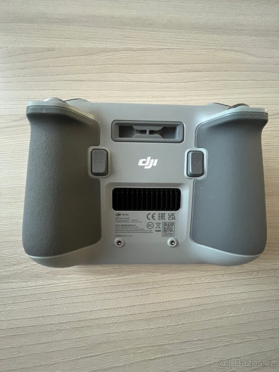 DJI RC 330 - 2