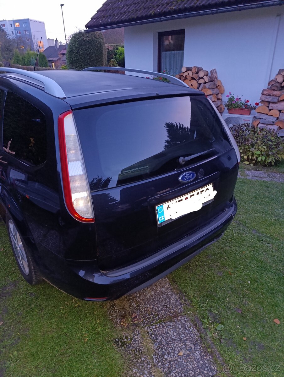 Ford Focus 1,6 benzín, 74kW kW,2009,180000 km - 2