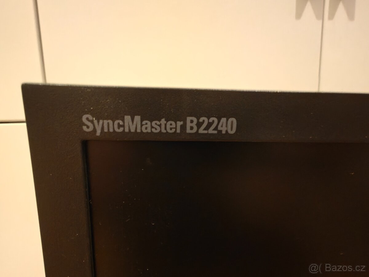 22'' LCD monitor Samsung B2240W - 2