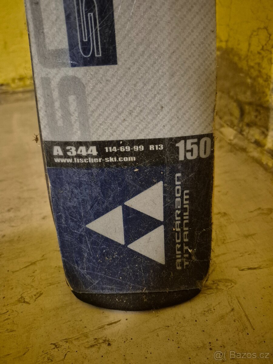 Prodám sjezdové lyže Fischer, lyžáky, hůlky - 2
