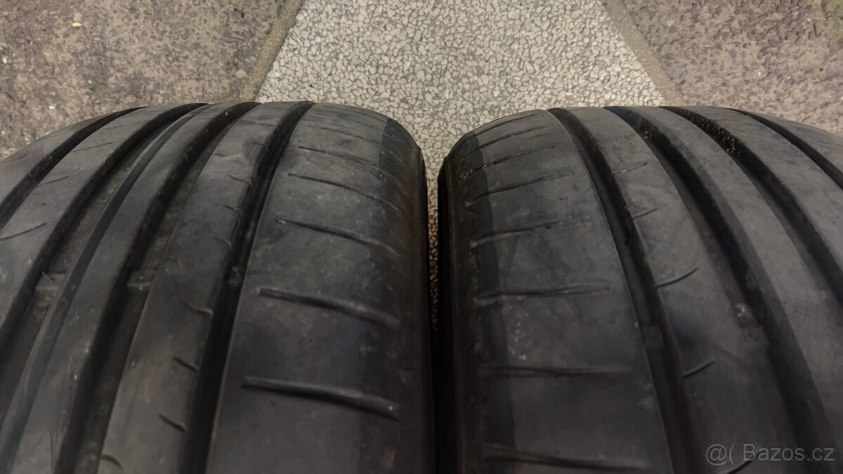 Nokian Iline 205-55-16, Dunlop Sport Biuresponse - 2