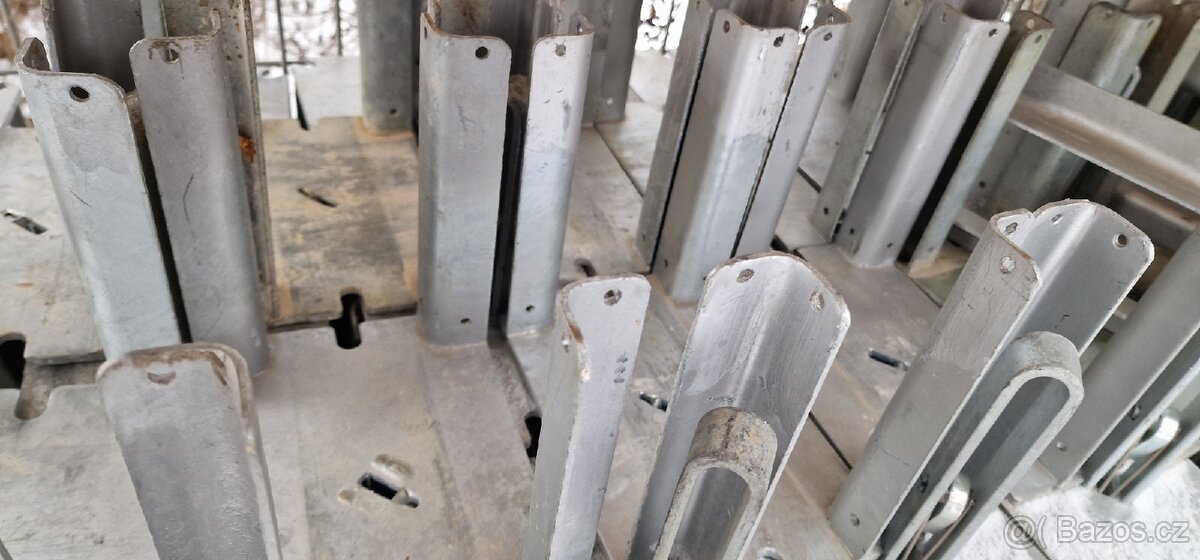 Křížové hlavy a stojky - 2