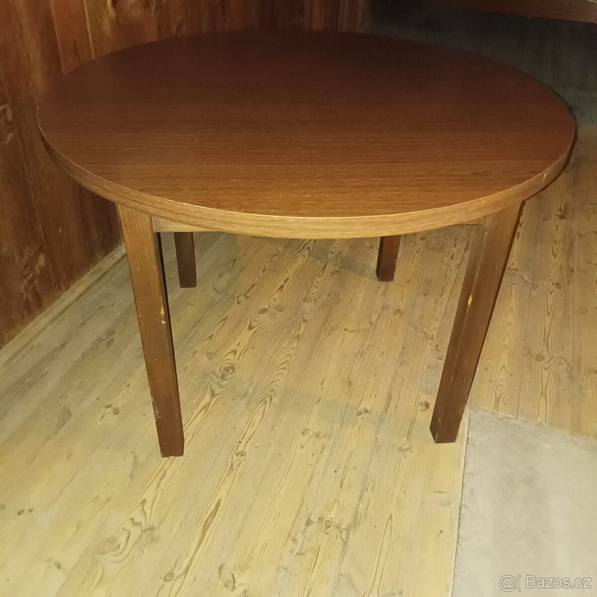 Jídelní stůl - kulatý - 2