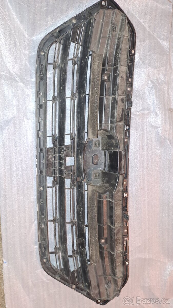 Přední maska Outback - 2