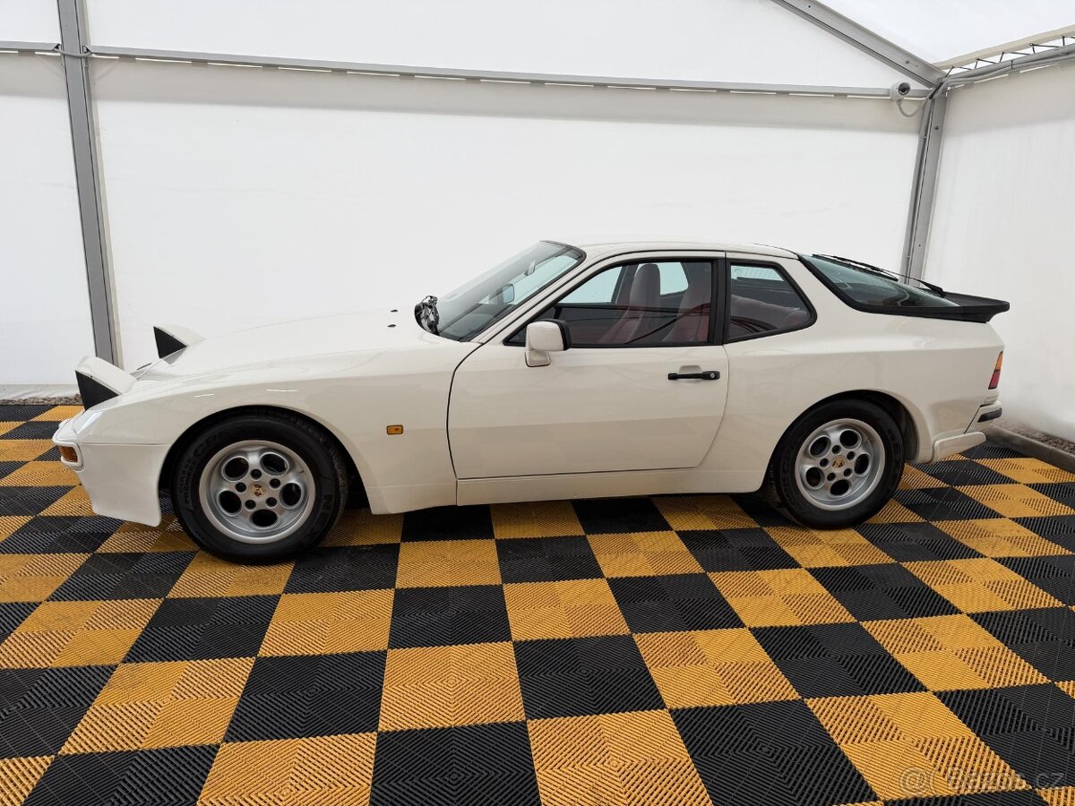 Porsche 944 - 2