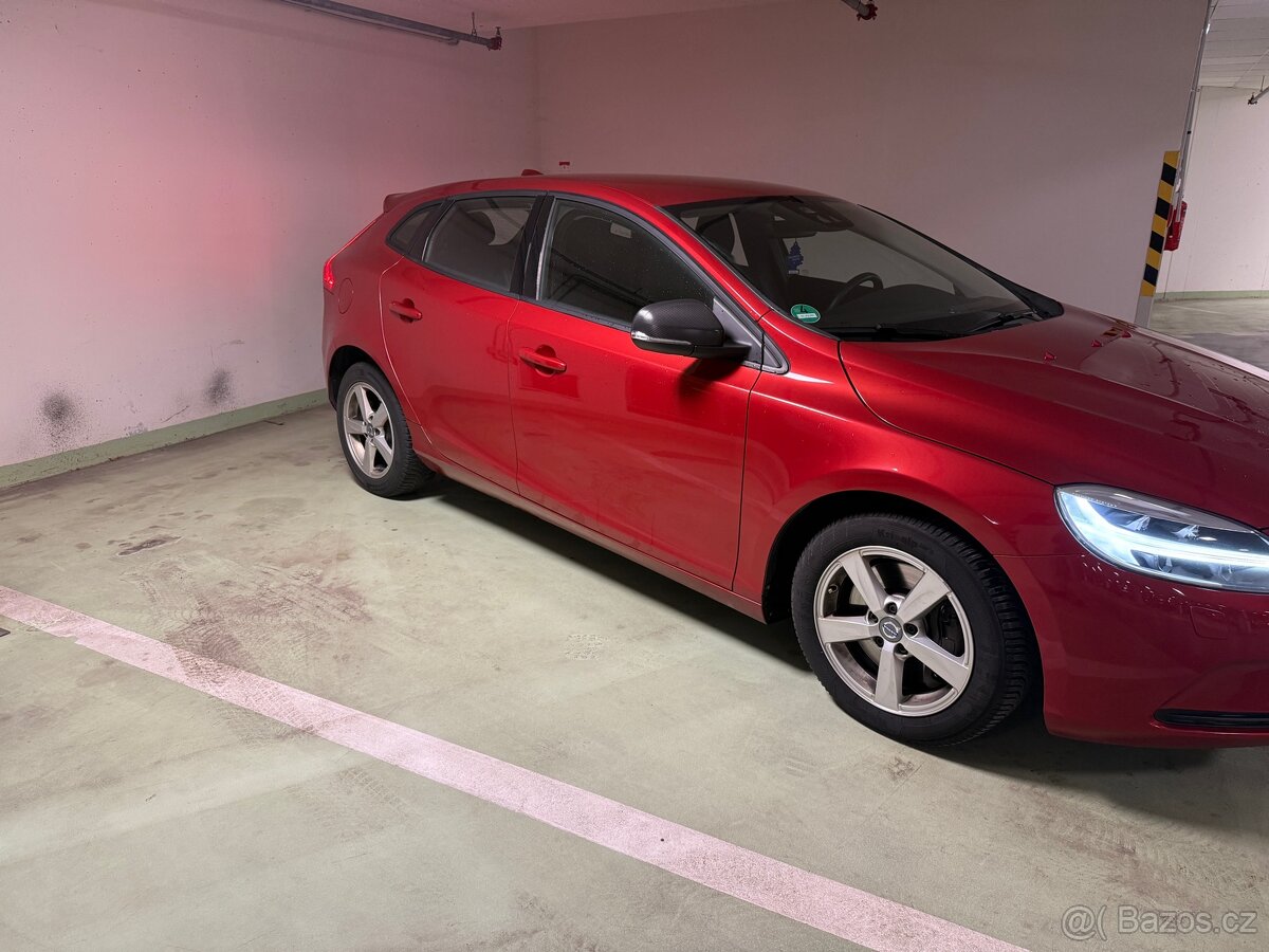 Volvo V40 - 2