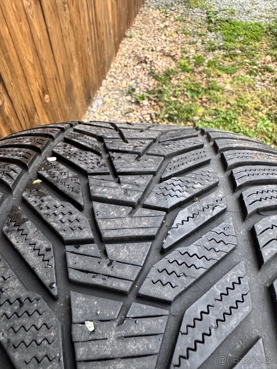 Hankook 315/40R21 - 2