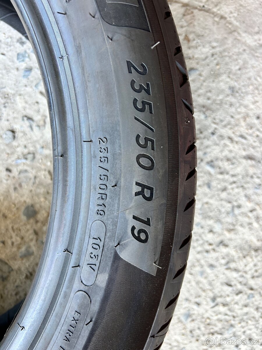 235/50/19  letní pneu - 2