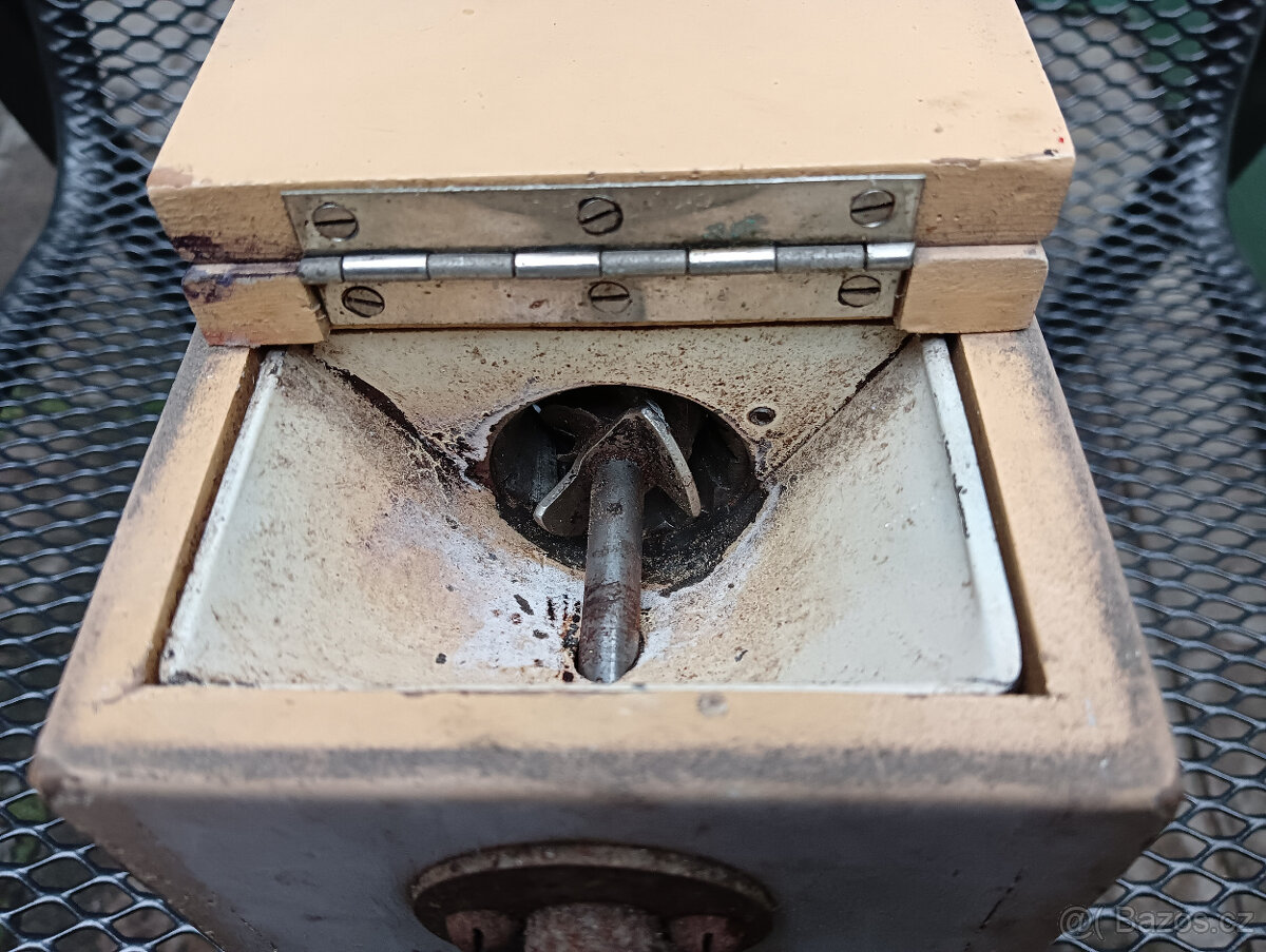 Historický mlýnek Leinbrock na repasi.. - 2