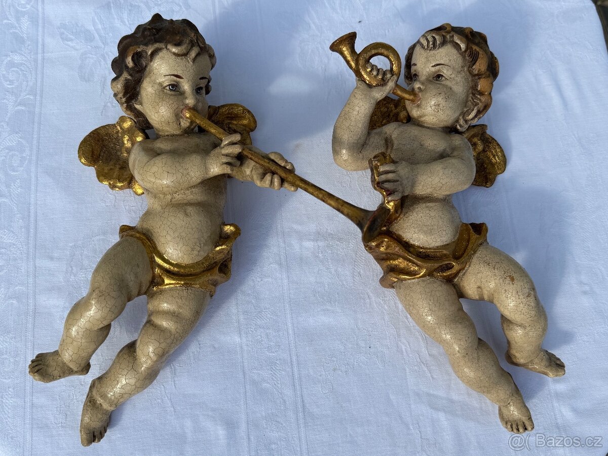 Dřevěná XXL socha anděla v páru polychromie 31cm - 2