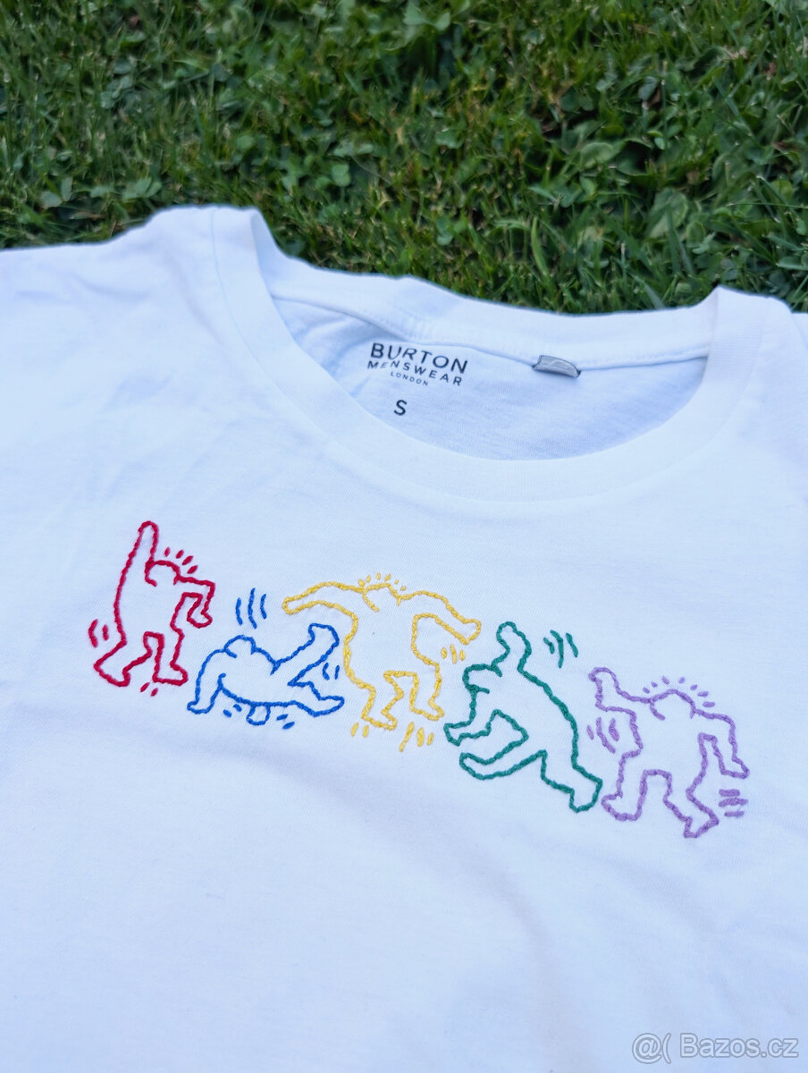 Keith Haring triko, mikina, šortky vel. M - 2