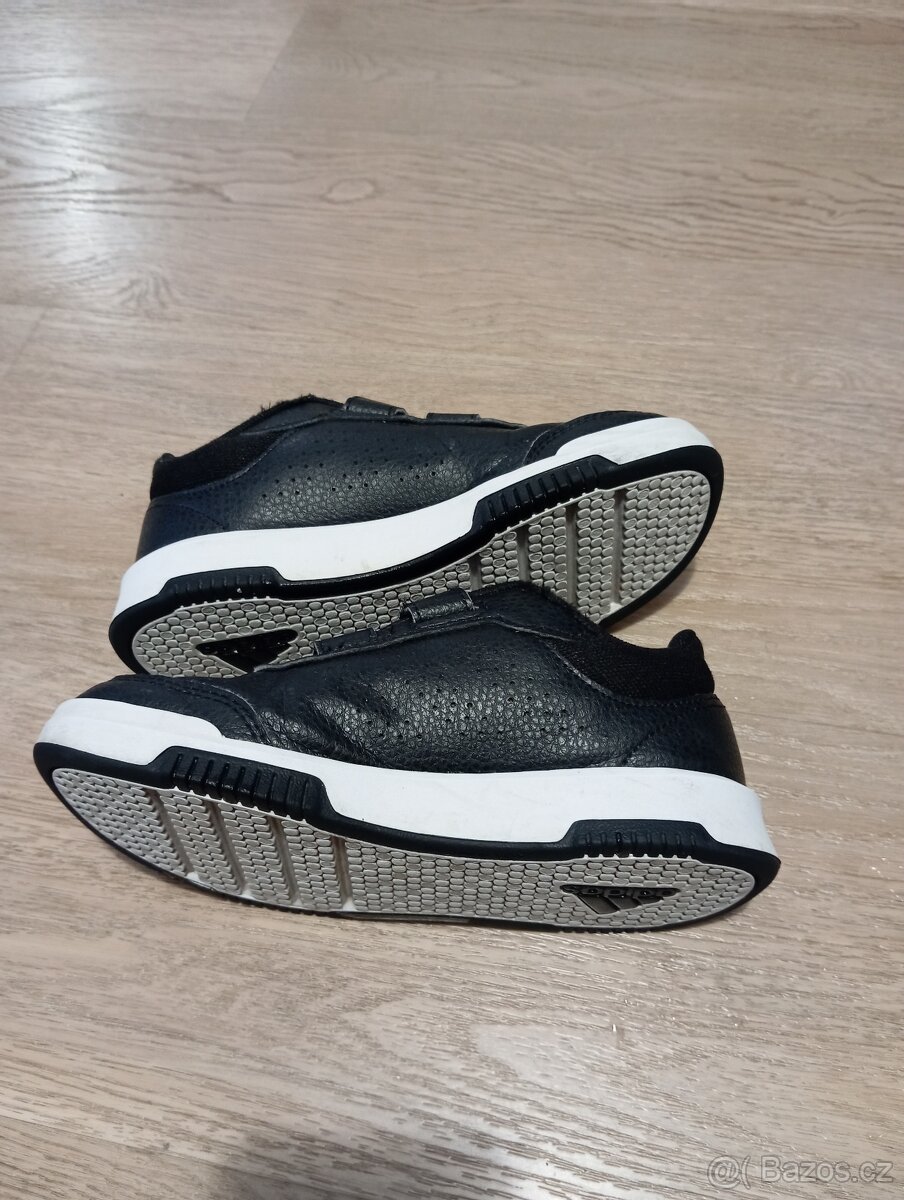 Tenisky Adidas vel 33 - 2