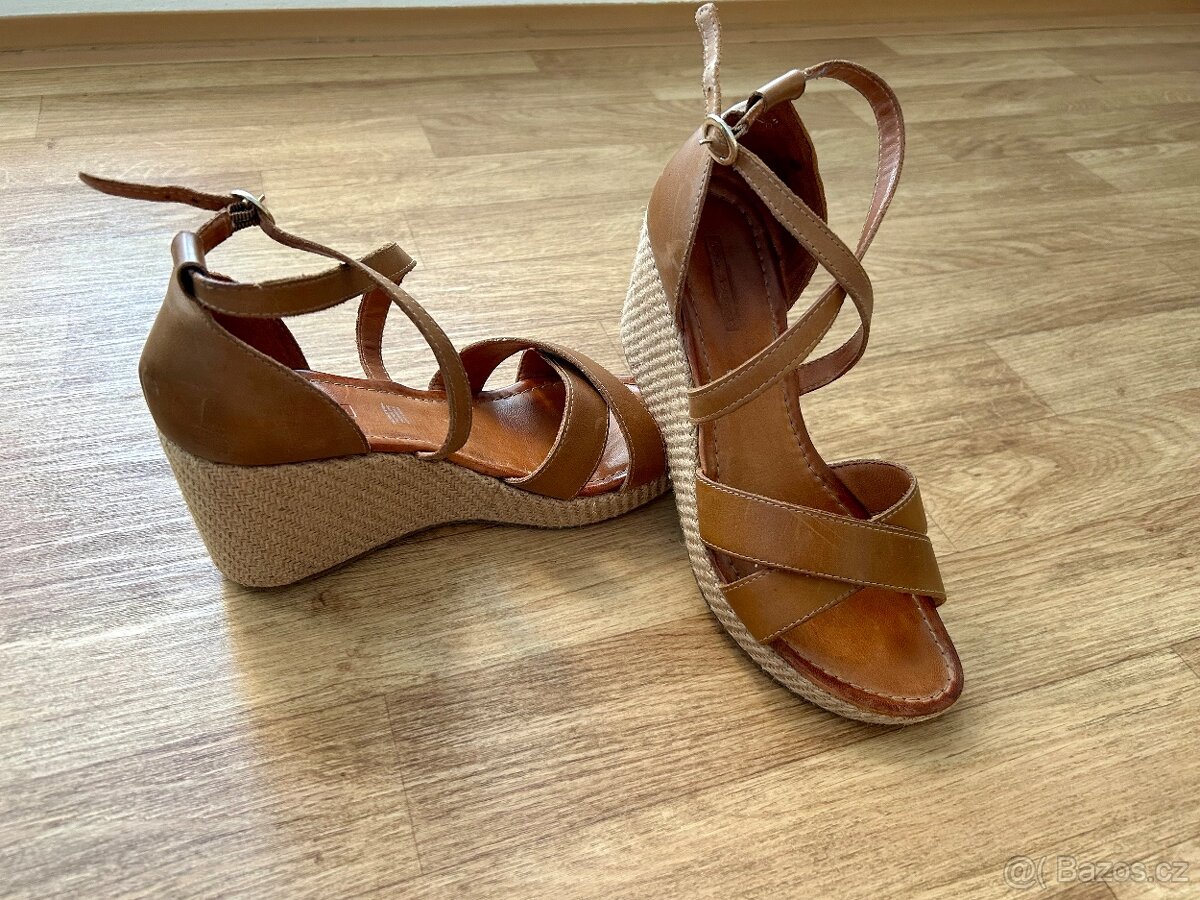 Dámské kožené páskové boty vel. 40/41 TOP stav - 2